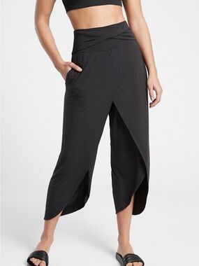 Athleta Released Black Yoga Pants